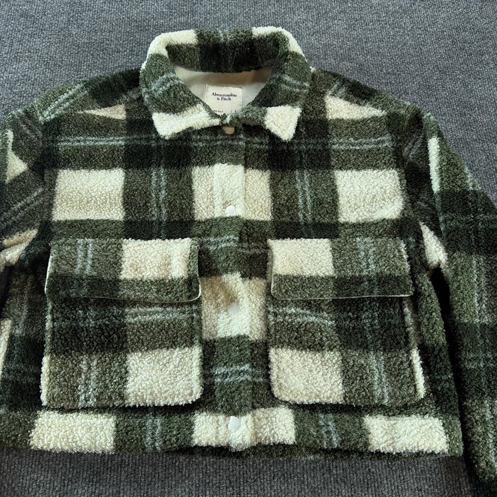 Abercrombie & Fitch Green Plaid Cropped Faux Fur Sherpa Shacket Jacket Sm Fall - Picture 2 of 7